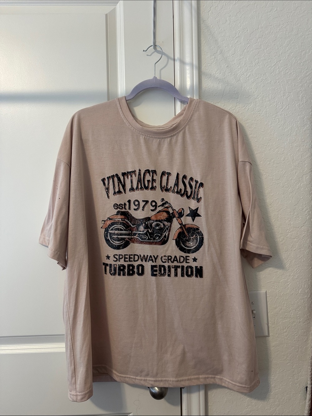 SHEIN Beige Men's Graphic Motorcycle Tee